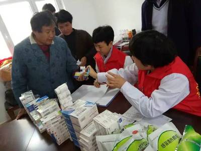 夏日送清凉 冬日送暖阳——全市卫生计生系统“健康服务月”活动再启程，计生用品大放送